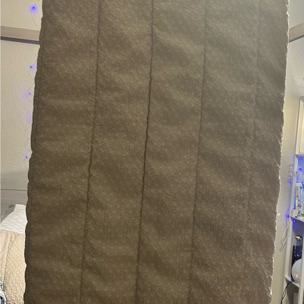 Elegant Cream Mattress Cover